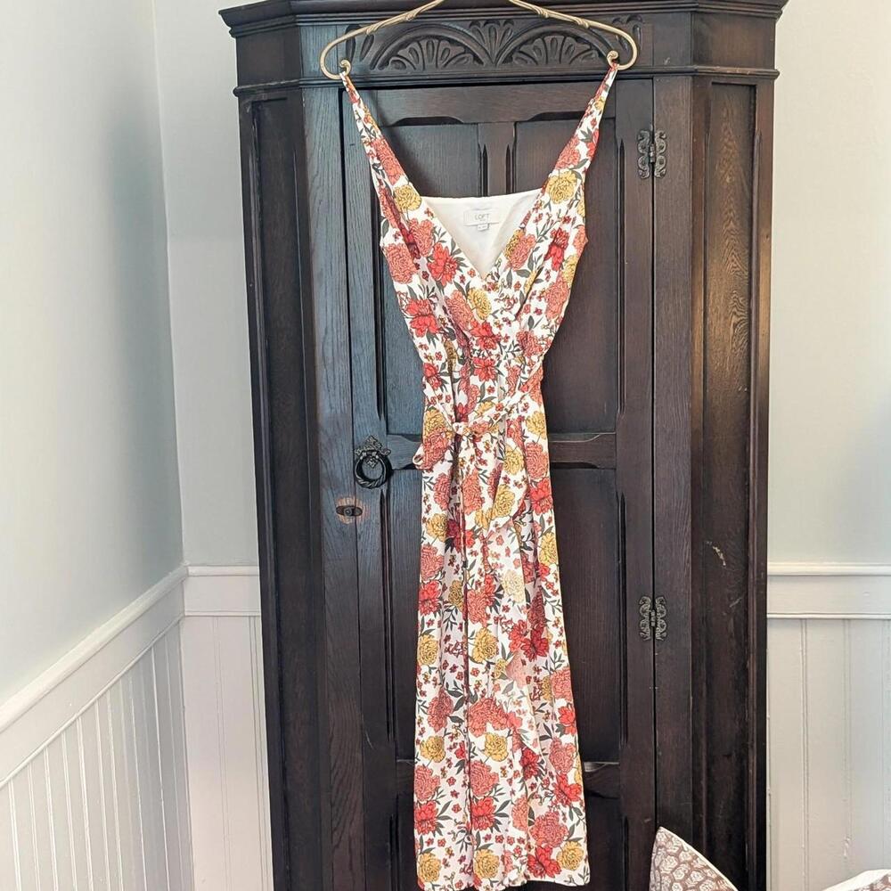 Floral LOFT faux wrap midi dress with tying belt.